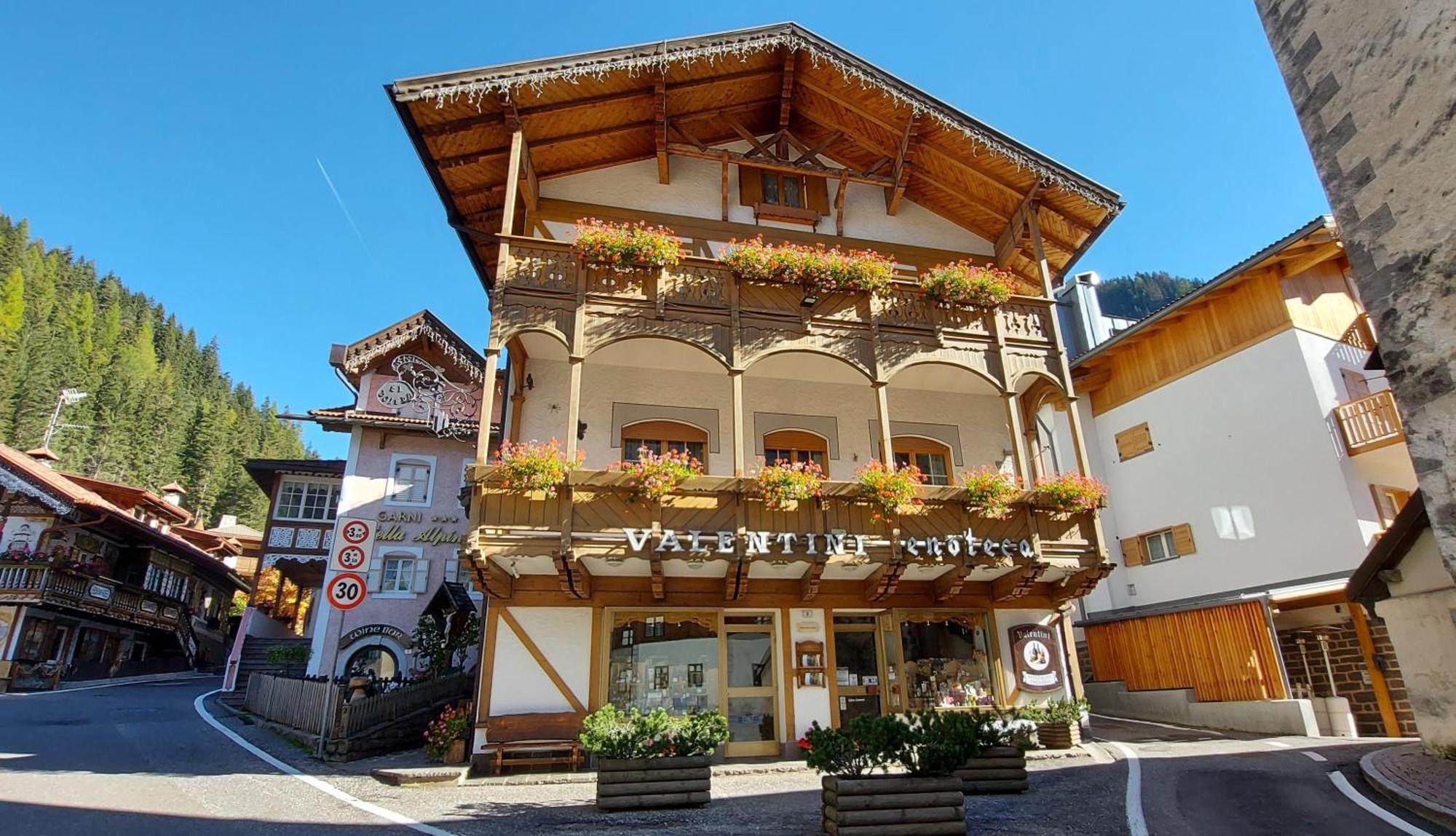 Garni Stella Alpina Canazei Exterior foto